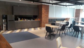 Traveloka Office (Polystyl)